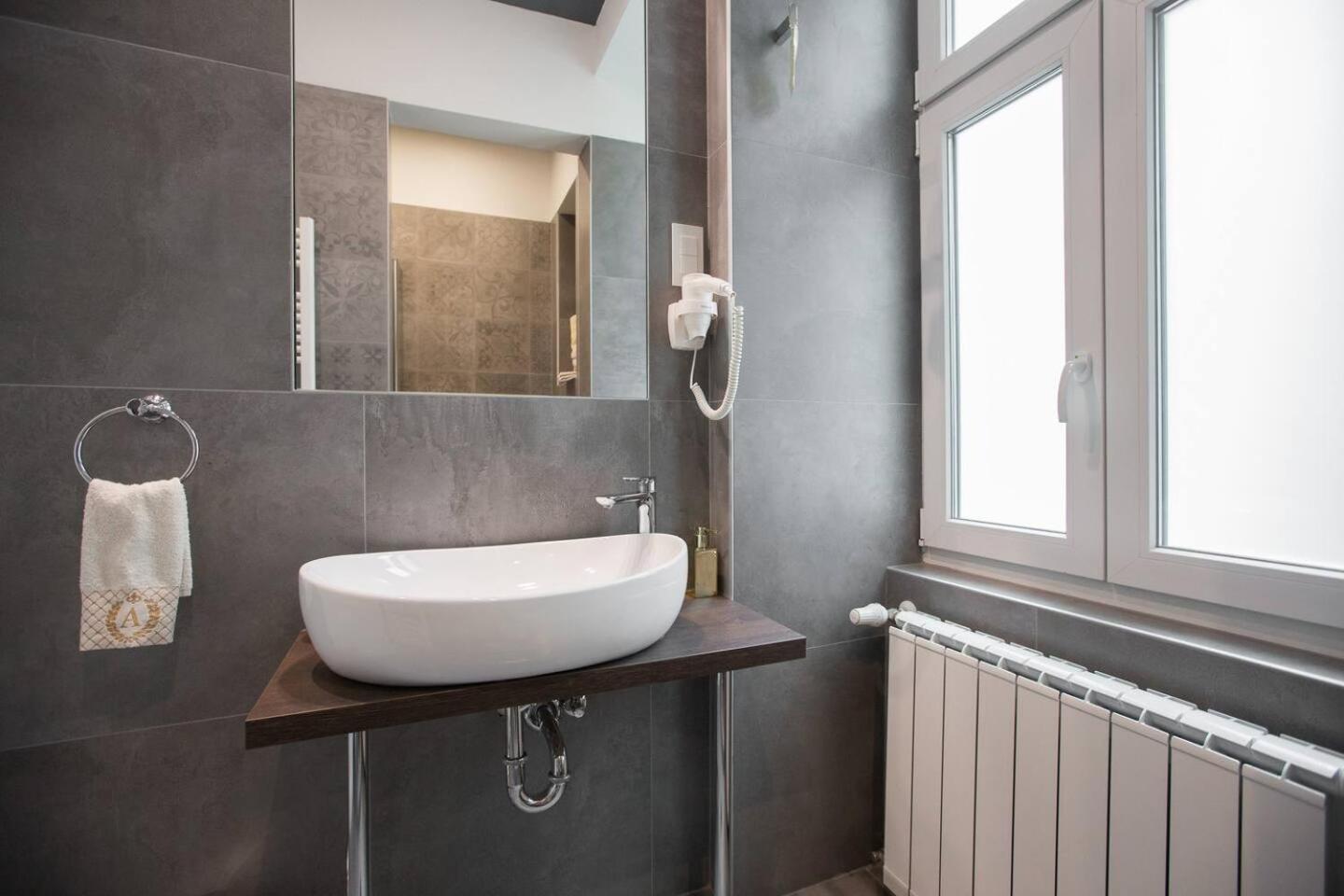 Aurelia Antik Apartments & Rooms, Zagreb City Center 外观 照片